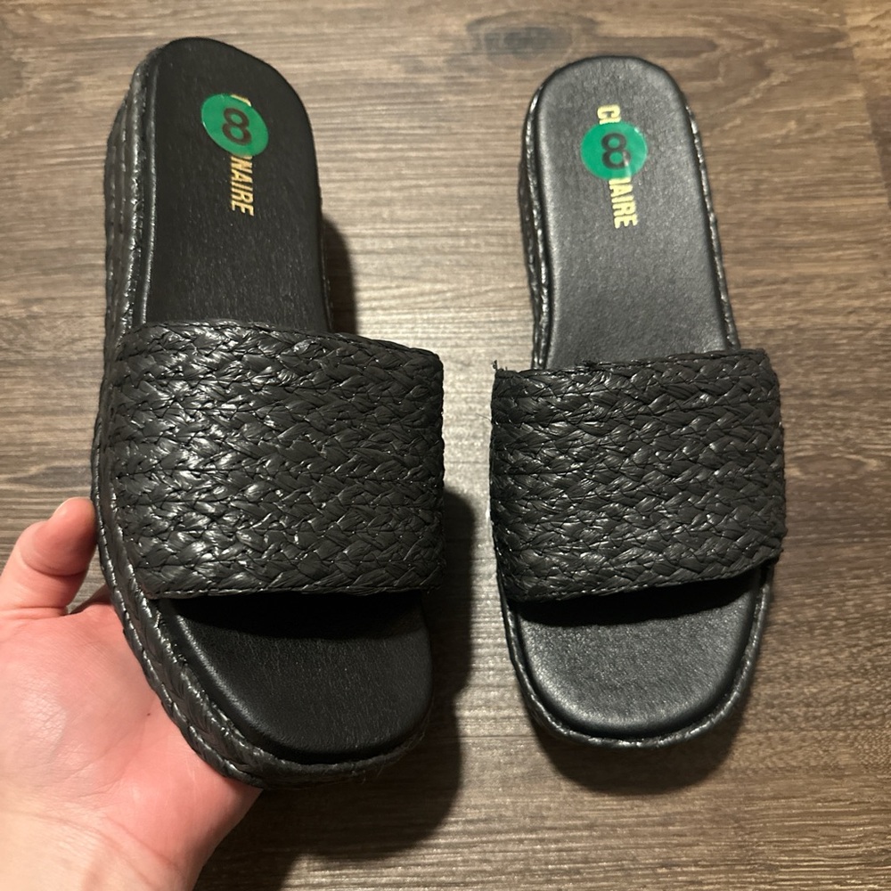 NWOB STRAW PLATFORM SANDALS